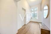 Diele - Etagenwohnung mit 140,00 m&sup2; in Köln / Meschenich zum Kaufen