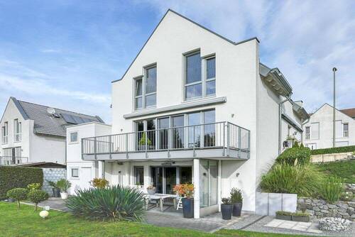 Ansicht Gartenseite - 6 Zimmer Einfamilienhaus zum Kaufen in Hattingen