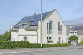Ansicht Vorderseite - 6 Zimmer Einfamilienhaus in Hattingen