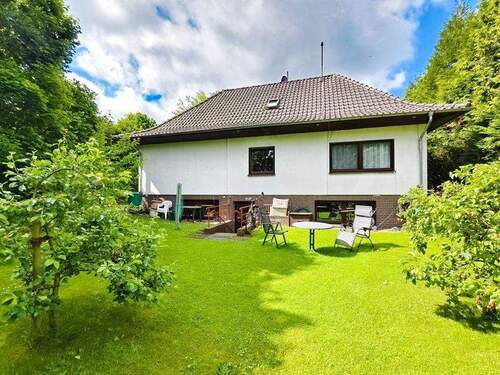 Gebäuderückseite - Einfamilienhaus mit 121,00 m² in Celle zum Kaufen