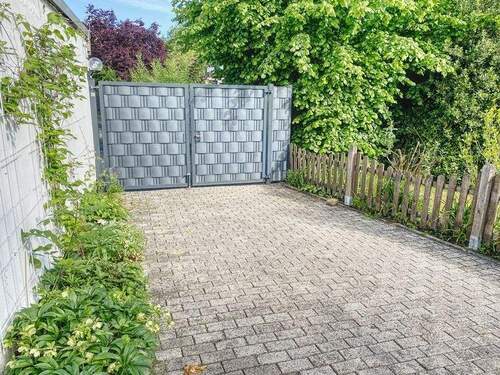 Hofeinfahrt - 