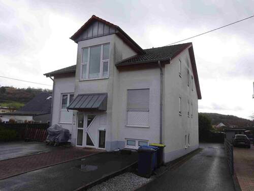 Seitliche Ansicht - 1 Zimmer Mehrfamilienhaus, Wohnhaus zum Kaufen in Losheim am See