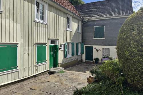 Terrasse - 1 Zimmer Mehrfamilienhaus, Wohnhaus in Schwelm