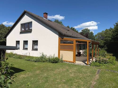 FH575 - Außenansicht - 9 Zimmer Einfamilienhaus zum Kaufen in Bayreuth