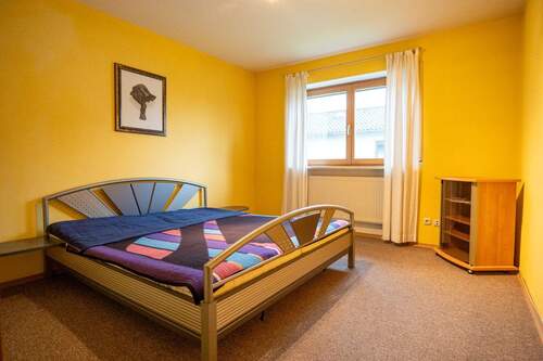 Schlafzimmer 1.jpg - 