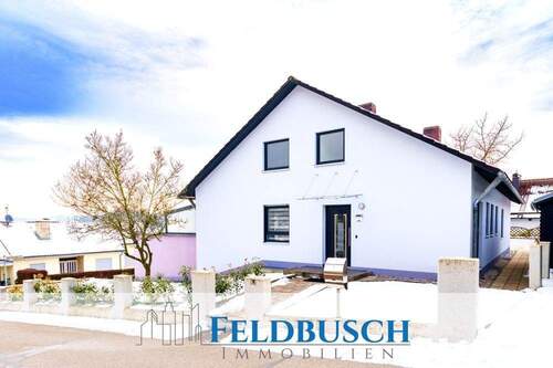 Cover Logo - Familienfreundliches Einfamilienhaus in ruhiger Lage von Velburg mit Ausbaupotenzial für Einliegerwohnung