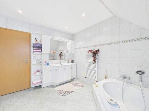 Badezimmer DG - 