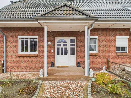 Hauseingang - Großzügige Doppelhaushälfte im schönen Lauenburg