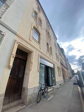 Strassenseitiger Blick - 