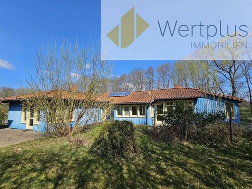 Vorderansicht - Vielseitiger Architekten-Bungalow in Holzbauweise