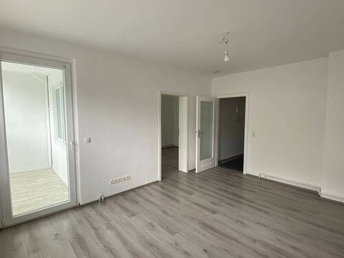 Wohnzimmer - 3 Zimmer Etagenwohnung zur Miete in Braunschweig