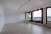 Wohn-/Esszimmer - 