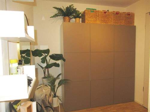 Eingang mit Sprechanlage - 