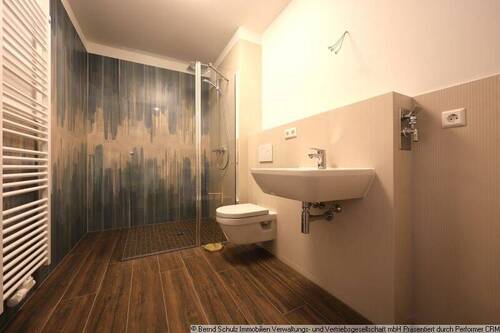 04 Bad - Etagenwohnung mit 56,40 m² in Halstenbek zur Miete