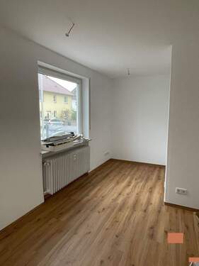 04 Arbeitsbereich in Sanierung.JPG - Etagenwohnung mit 61,00 m&sup2; in Neumarkt in der Oberpfalz zur Miete