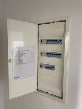 08 Elektroverteilung neu.JPG - 