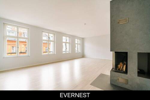 Wohnbereich - Historical charm meets modern living - exclusive apartment in an old building in the Scheunenviertel