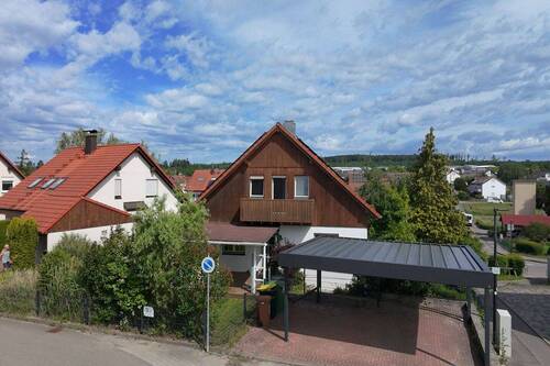 Hausansicht - 7 Zimmer Einfamilienhaus zum Kaufen in Althengstett
