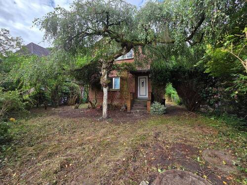 Bild 1 - Einfamilienhaus direkt am Wald in Pinneberg
