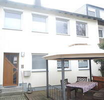 ++ Charmantes Reihenhaus mit Garten & Sauna - Ruhige Lage, großes Potenzial! ++ - Essen Borbeck-Mitte