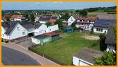 Blick von der Straßenseite - ZENTRAL GROSS UND RUHIG! KEINE KÄUFERPROVISION!