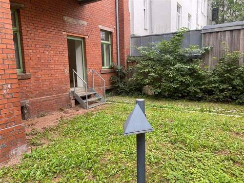 Blick zum Terrassenausgang - 4 Zimmer Etagenwohnung zur Miete in Chemnitz