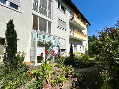 Bild 2 - 4 Zimmer Etagenwohnung zum Kaufen in Erlangen