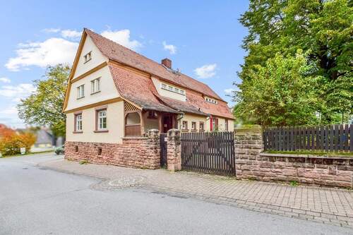 Straßenansicht (und Zugang WGH 1) - 