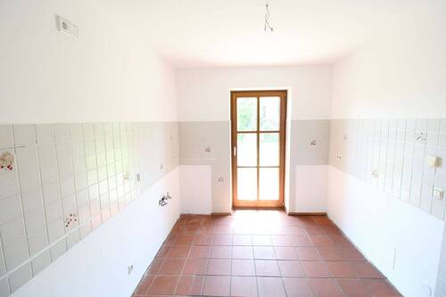 Küche mit Terrassenzugang - Doppelhaushälfte mit 170,00 m² in Schäftlarn zum Kaufen