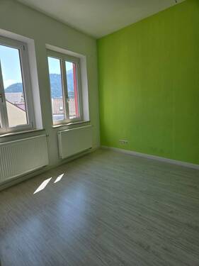 Raum - Büro mit 118,00 m&sup2; in Bad Reichenhall zur Miete