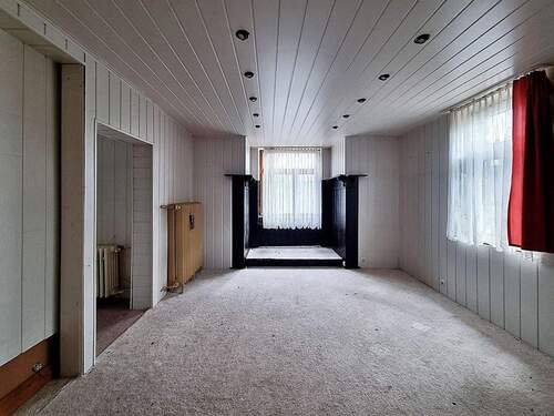 Raum 01 - Mehrfamilienhaus, Wohnhaus in Sondershausen