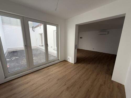 Wohn- & Essbereich - 3 Zimmer Etagenwohnung in Volkach