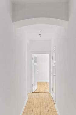 Flur - 2 Zimmer Etagenwohnung zum Kaufen in Berlin