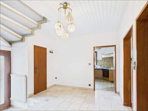 Eingangsbereich - Einfamilienhaus mit 152,80 m&sup2; in Aschaffenburg / Strietwald zum Kaufen