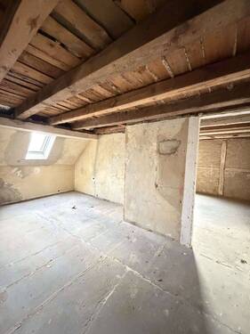 OG entkernt - Mehrfamilienhaus, Wohnhaus mit 260,00 m&sup2; in Helmstedt_Kreis zum Kaufen