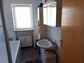 Badezimmer - Etagenwohnung mit 100,00 m&sup2; in Schrobenhausen zur Miete