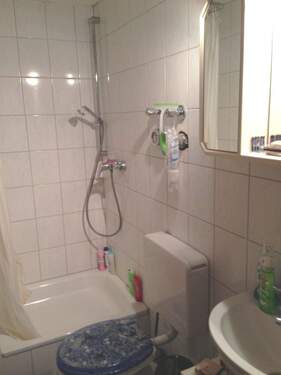 Duschbadezimmer - 1 Zimmer Etagenwohnung in Mannheim