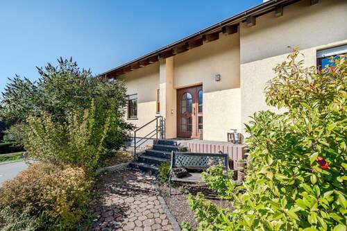Top gepflegtes Einfamilienhaus - Natur trifft Komfort - gepflegtes Familienhaus mit Fernblick in Toplage von Grävenwiesbach