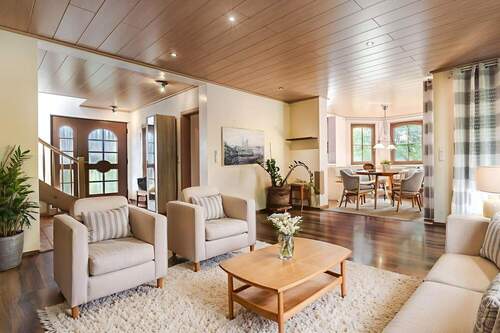 Großer Wohnessbereich Möblierungsvorschlag - 6 Zimmer Einfamilienhaus zum Kaufen in Grävenwiesbach