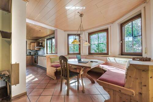 Gemütlicher Essbereich - Einfamilienhaus mit 190,30 m² in Grävenwiesbach zum Kaufen