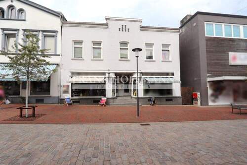 V10189-6a Außenaufnahme 1 - 5 Zimmer Mehrfamilienhaus, Wohnhaus zum Kaufen in Eutin