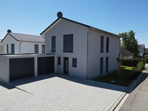 Außenansicht - 5 Zimmer Einfamilienhaus zum Kaufen in Tengen / Watterdingen