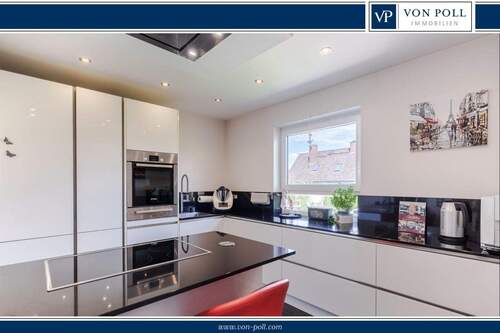 Kochen mit Blick in den Vorgarten - Ihr neues Zuhause: Familienfreundliches EFH mit Garten, Kamin & Stellplätzen in Wehrheim