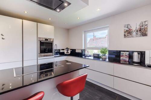 Kochen mit Blick in den Vorgarten - 4 Zimmer Einfamilienhaus zum Kaufen in Wehrheim