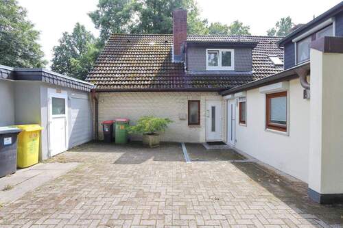 Hauseingang Wohnung 2 - 7 Zimmer Mehrfamilienhaus, Wohnhaus zum Kaufen in Hamburg