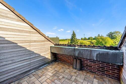 Dachterrasse mit Blick ins Grüne - 