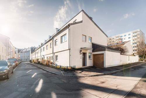Bild 1 - Reiheneckhaus mit Garten - Mitten in der Stadt