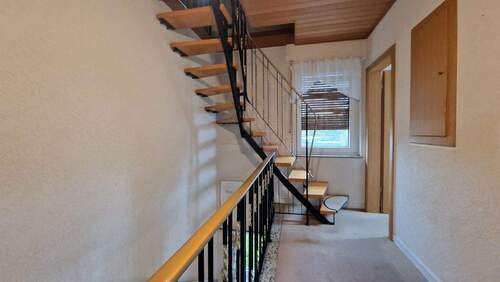 Treppe zum Dachgeschoss - 