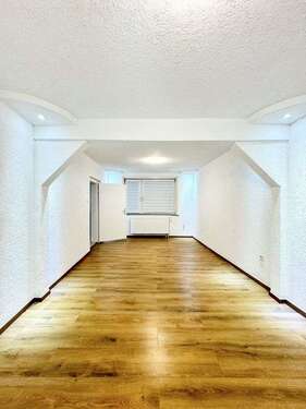 Wohnzimmer EG - 1 Zimmer Einfamilienhaus zum Kaufen in Seesen