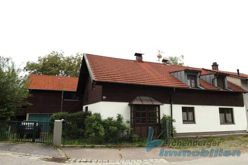Hausansicht1.jpg - Natur pur! Großzügiges Einfamilienhaus mit Einliegerwohnung in Landau an der Isar